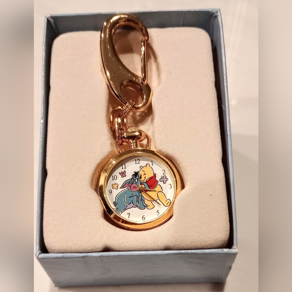 VINTAGE POOH BEAR CLIP ON WATCH WITH EYO, NEW IN ORIGINAL BOX, COLLCTIBLE